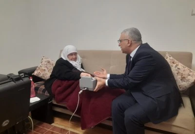 N&uuml;fus Personeli evde hizmet veriyor
