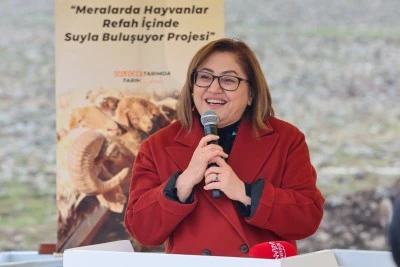 Nurdağı'nda &uuml;reticilere seyyar sıvat dağıtıldı