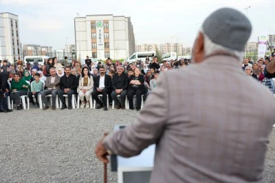 Oğlaklı&rsquo;da yurttaşların talepleri projeye d&ouml;n&uuml;ş&uuml;yor