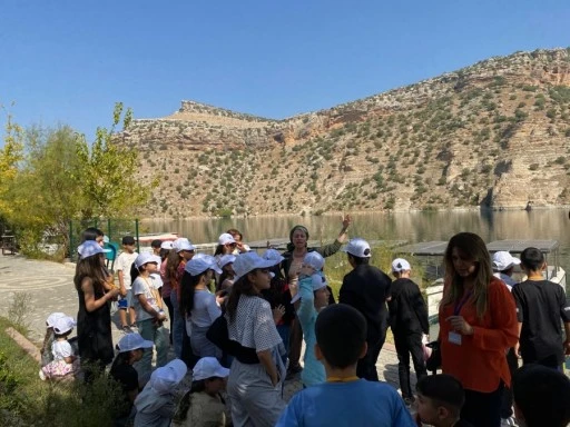 &Ouml;ğrenciler Eğil il&ccedil;esinin tarihi yerlerini gezdi