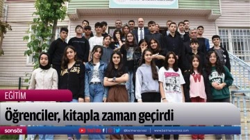 &Ouml;ğrenciler, kitapla zaman ge&ccedil;irdi