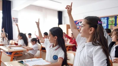 &Ouml;ğrencilere 1250 lira kantin desteği &ouml;demesi yapıldı