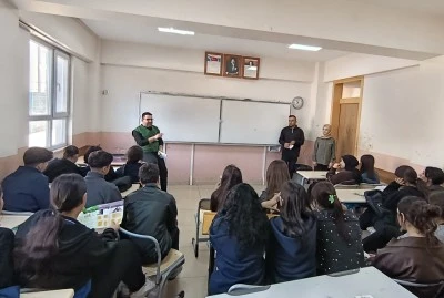 &Ouml;ğrencilere bağımlılık m&uuml;cadele anlatıldı