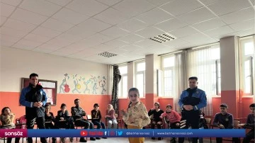 &Ouml;ğrencilere polislik mesleği tanıtıldı