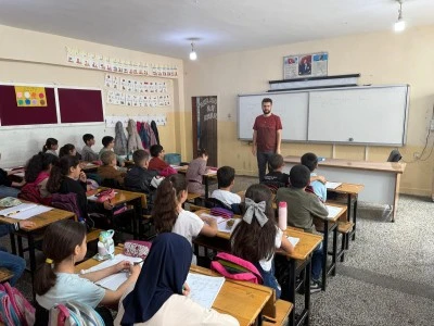 &Ouml;ğrencilere teknoloji bağımlılığının zararları anlatıldı