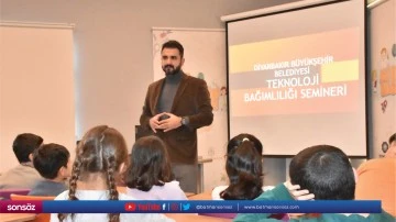 &Ouml;ğrencilere teknolojik bağımlılık semineri