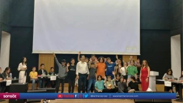 &Ouml;ğrencileri "İngilizce Bilgi K&uuml;lt&uuml;r Yarışması"nda ter d&ouml;kt&uuml;