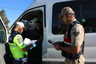 Okul &ccedil;evresindeki işletme ve servisler denetlendi