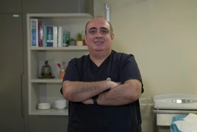 Okul kaygısı ve stres &ccedil;ocuklarda karın ağrısına neden olabiliyor