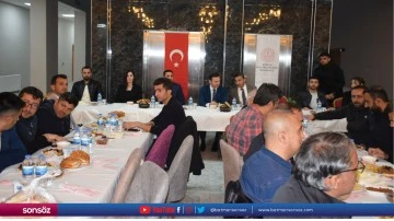 Okul m&uuml;d&uuml;rlerine iftar