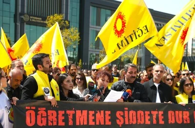Okul saldırısı protesto edildi