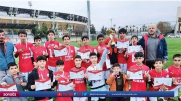 Okullar arası futbol turnuvası d&uuml;zenlendi