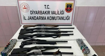 Operasyonlarda silah ve m&uuml;himmat ele ge&ccedil;irildi