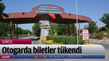 Otogarda biletler t&uuml;kendi
