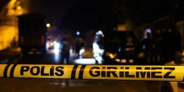 Otomobil sulama kanalına u&ccedil;tu:1 &ouml;l&uuml;