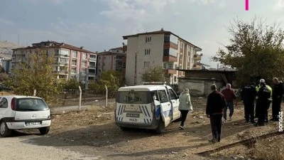 Otomobilin yayalara &ccedil;arpması sonucu 8 kişi yaralandı