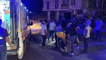 Otomobille motosiklet &ccedil;arpıştı, 2 kişi yaralandı