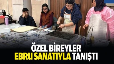 &Ouml;zel bireyler ebru sanatıyla tanıştı