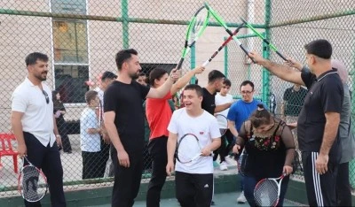 &Ouml;zel gereksinimli &ccedil;ocuklar tenis ş&ouml;leninde buluştu