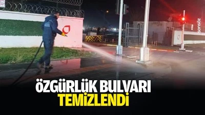 &Ouml;zg&uuml;rl&uuml;k Bulvarı temizlendi