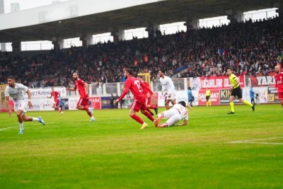 Petrolspor, liderlik yarışında Kepezspor&rsquo;u ağırlıyor