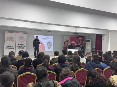 Polisler Hasankeyf&rsquo;te meslek tanıtımı yaptı