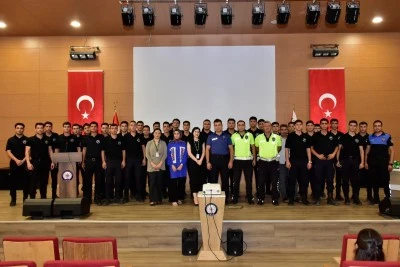 Polislere sanal kumar bağımlılığı eğitimi verildi
