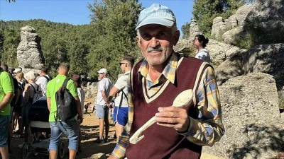 "Adam Kayalar"ın tahta kaşık&ccedil;ısı İhsan usta, baba mesleğini yaşatıyor