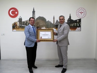 "Beslenme Dostu ve Fiziksel Aktiviteyi Destekleyen İşyeri Sertifikası" verildi