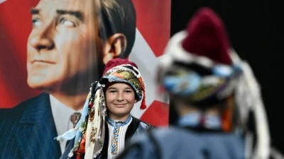 "Halk Oyunları Yıldızlar T&uuml;rkiye Şampiyonası" D&uuml;zce'de başladı