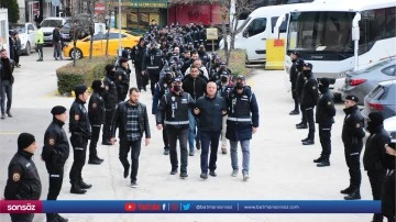 "Kafes-18 Operasyonu"nda yakalanan ş&uuml;pheliler adliyeye sevk edildi