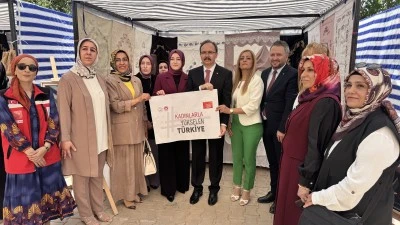 "Yıl Sonu Sergisi ve M&uuml;zik Şenliği" d&uuml;zenlendi