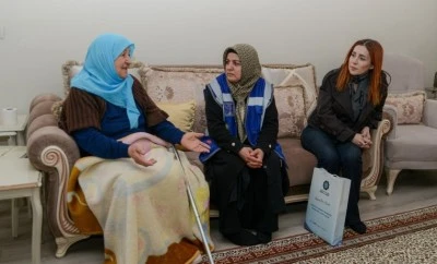 Ramazan Bayramı &ouml;ncesi yaşı ilerlemiş yurttaşlara dayanışma ziyareti