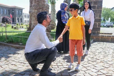 Recep, hayalini kurduğu m&uuml;zeyi dokunarak gezdi