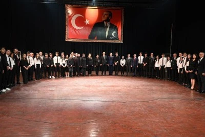 Rekt&ouml;r, anma t&ouml;renine katıldı