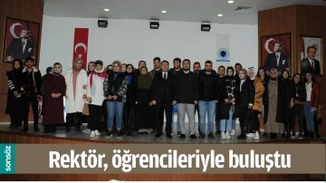 REKT&Ouml;R, &Ouml;ĞRENCİLERİYLE BULUŞTU