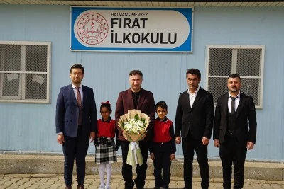 Rekt&ouml;r prof. Dr. İdris demir, fırat ilkokulu &ouml;ğrencileriyle buluştu