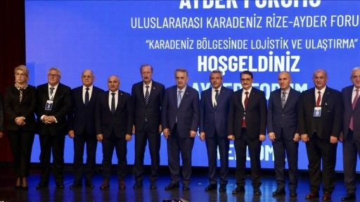 Rize Ulaştırma ve Altyapı Bakan Yardımcısı Enver İskurt, Karadeniz B&ouml;lgesi'ne Yapılacak Yatırımları A&ccedil;ıkladı