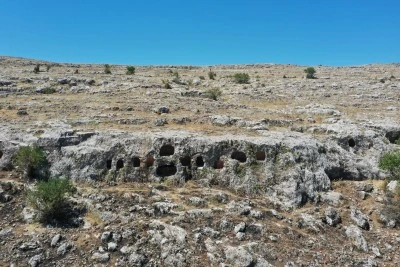 Roma D&ouml;nemi kaya mezarları ve Tun&ccedil; &Ccedil;ağı'nın izleri bulundu
