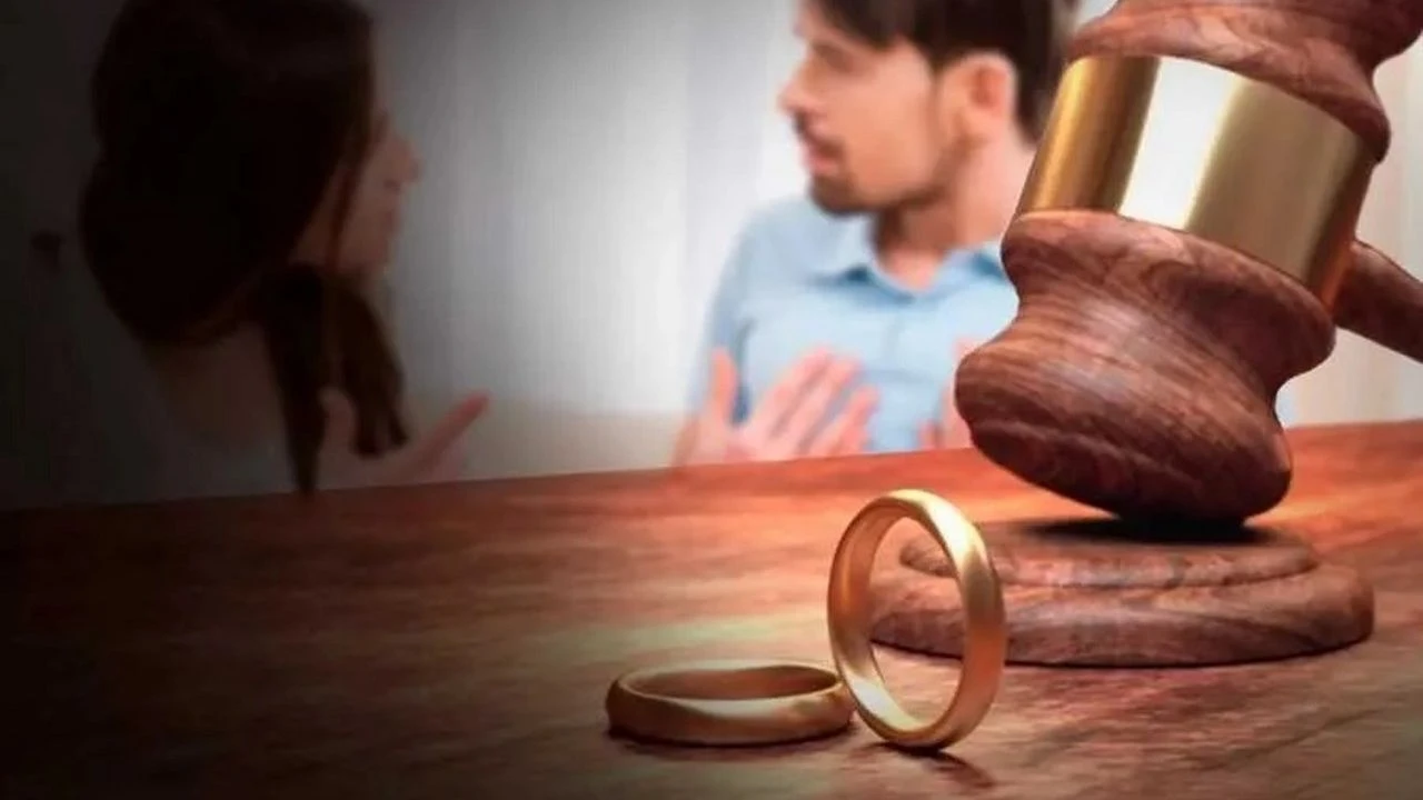 R&uuml;yada Boşandığını G&ouml;rmek Ne Anlama Geliyor?