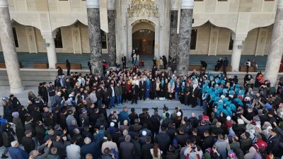 Şahinbey Belediyesi 177 &ouml;ğrenciyi umreye g&ouml;nderdi