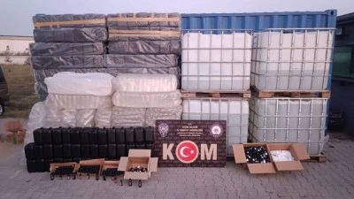 Sahte alkol operasyonunda 3 kişi g&ouml;zaltına alındı