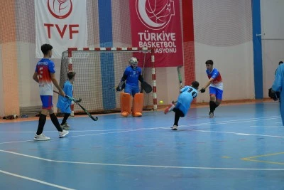 Salon Hokeyi Yerel Ligi başladı
