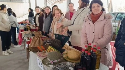 Samandağ'da kadın &uuml;retici pazarı a&ccedil;ıldı