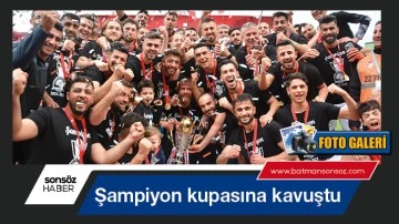 Şampiyon kupasına kavuştu