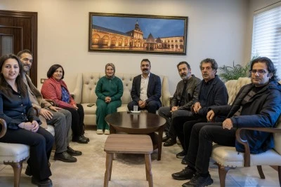 Sanat&ccedil;ılardan B&uuml;y&uuml;kşehir Belediyesine ziyaret