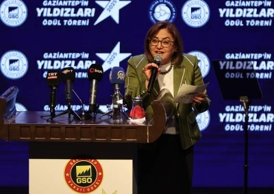 Sanayi ve Teknoloji Bakanı Kacır, "Gaziantep'in Yıldızları" &ouml;d&uuml;l t&ouml;reninde konuştu: