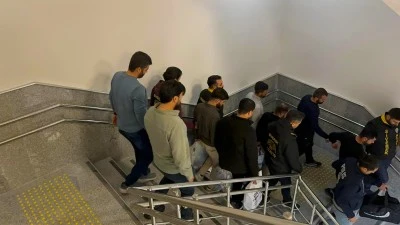 Şanlıurfa'da bir kişinin &ouml;ld&uuml;ğ&uuml; silahlı kavgaya ilişkin 6 zanlı tutuklandı