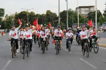 Şanlıurfa'da bisiklet turu d&uuml;zenlendi