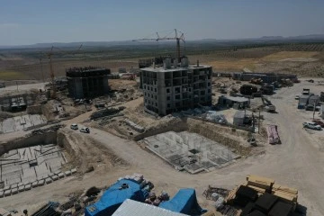 Şanlıurfa'da deprem konutlarının 6 ay sonra teslim edilmesi &ouml;ng&ouml;r&uuml;l&uuml;yor